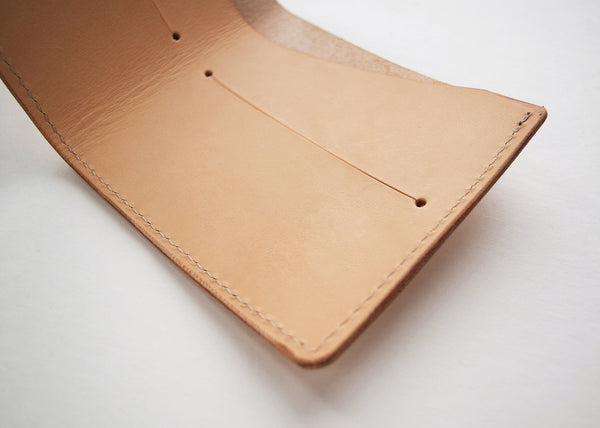 Natural leather billfold wallet handcrafted by Paula Kirkwood. Made from a luxurious, supple, Italian vegetable tanned leather.