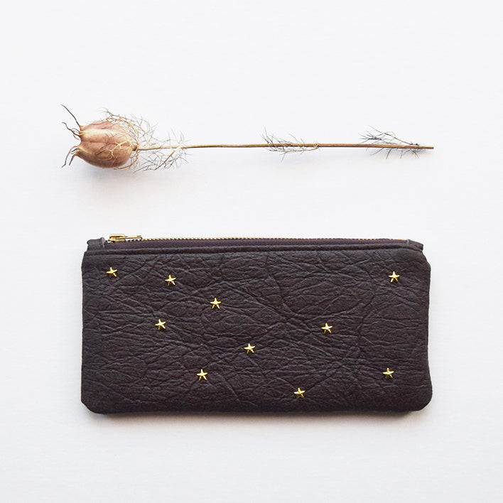 Handcrafted vegan leather wallet made in Belgium by Grey Whale.