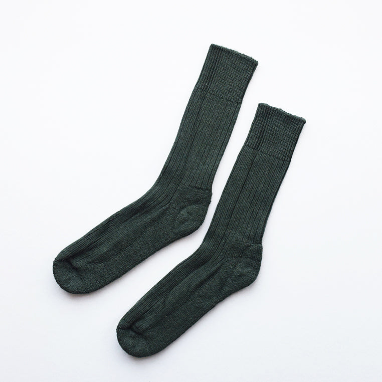 These soft and cosy Alpaca socks in moss are perfect for wearing inside your walking boots or wellies! They have a cushion sole for extra comfort and they are breathable to resist moisture. These socks have been made in Nottinghamshire by one of the oldest sock manufacturers in the UK using traditional techniques.