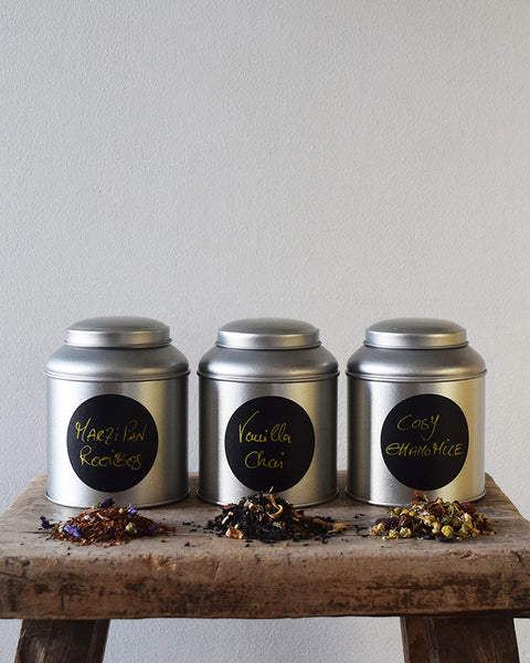 Vanilla Chai black tea is a hand blended Sri Lankan black tea with a well-crafted combination of bold and fiery chai spices perfectly tempered by smooth vanilla. All ingredients are ethically sourced and fairly traded.