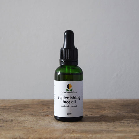 This organic Replenishing Face Oil by miss bees balms is handmade individually in small batches using only the finest cold pressed oils and floral, herbaceous and spicy aromatics, this face oil revives tired and lacklustre, dry and dehydrated skin. 